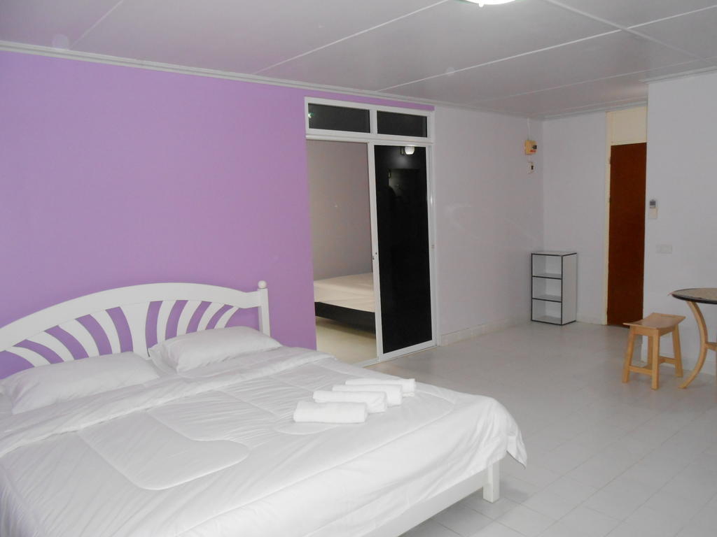 Mt-Room Pak Kret Quarto foto
