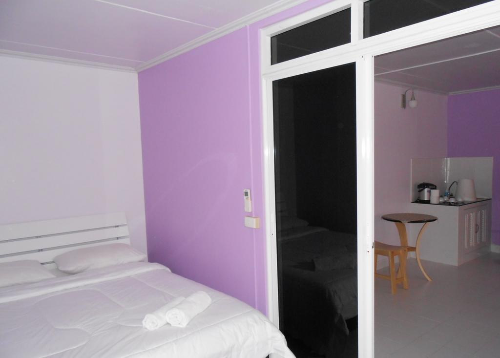 Mt-Room Pak Kret Quarto foto