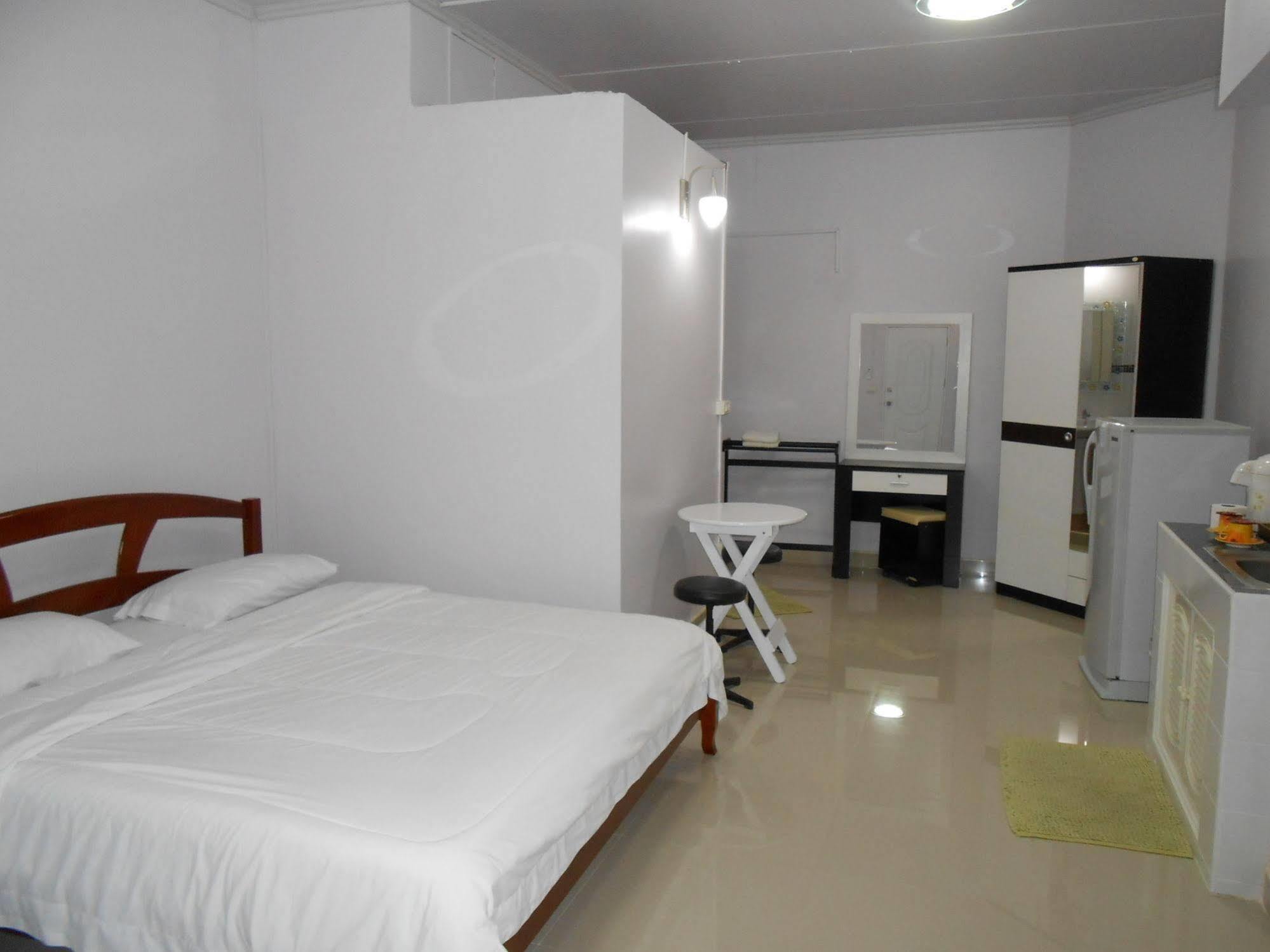 Mt-Room Pak Kret Exterior foto