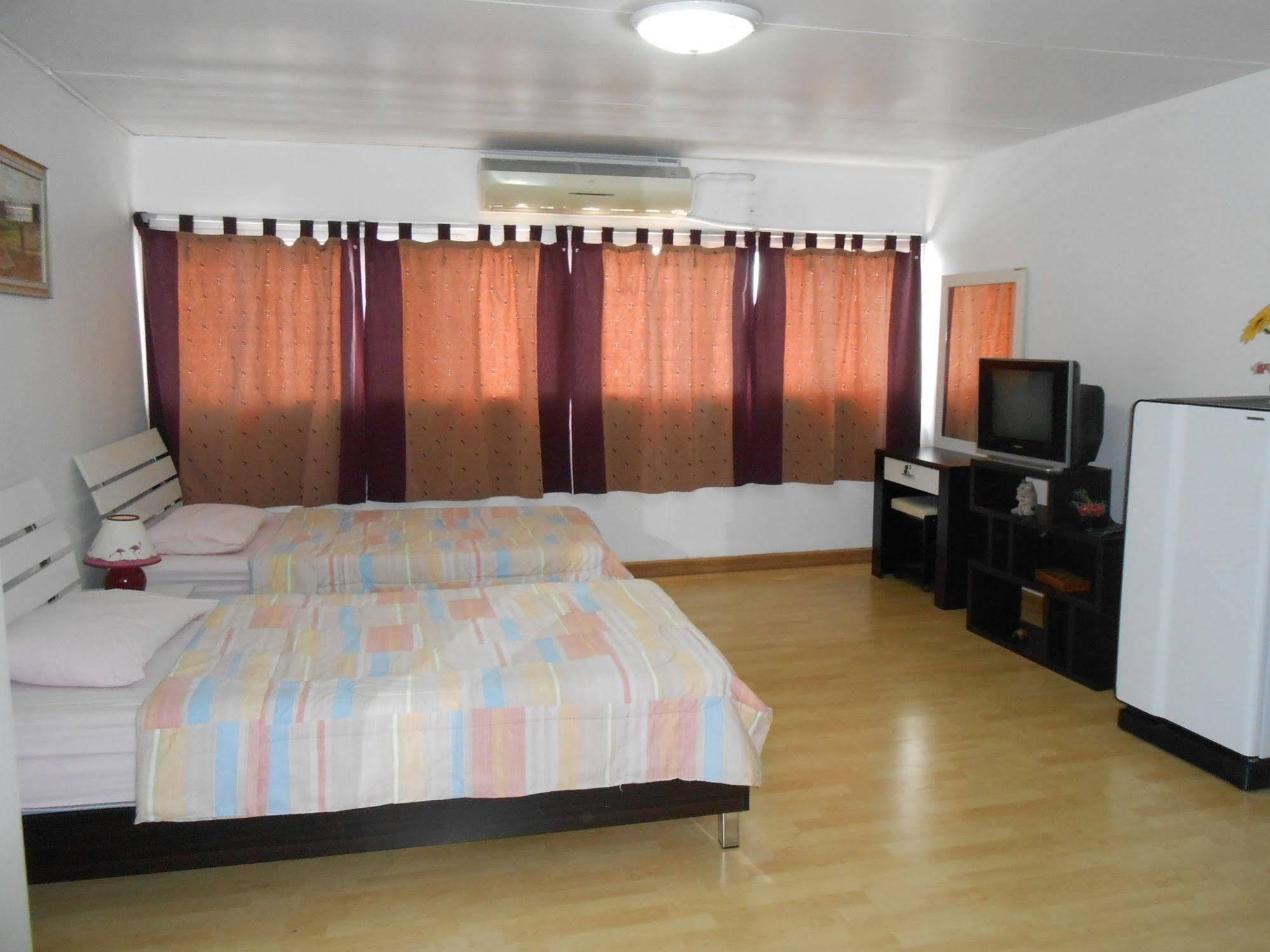 Mt-Room Pak Kret Exterior foto